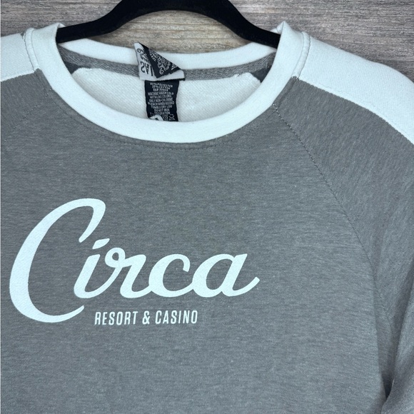 Circa Resort & Casino - Las Vegas Casino Color Block Sweatshirt Medium - Picture 2 of 5